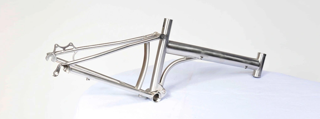 custom titanium bike manufactuer